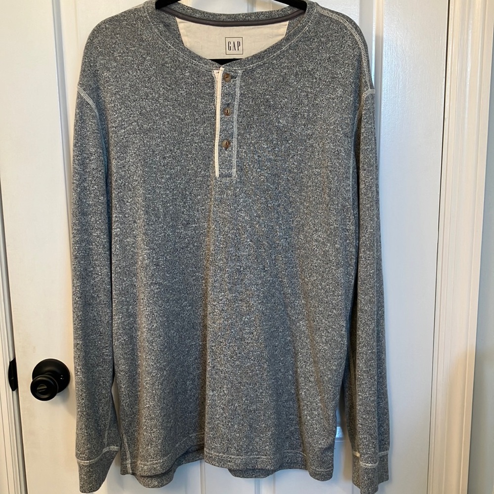 Mens GAP gray shirt with buttons size XL